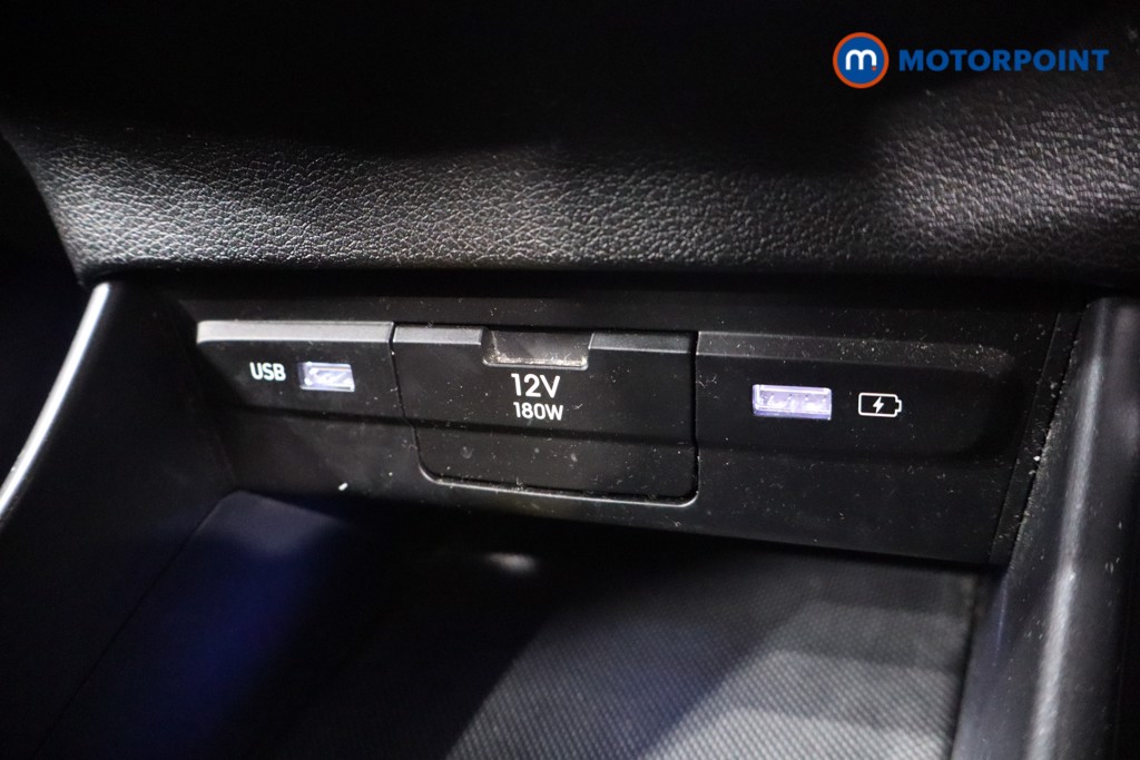 Hyundai Bayon Se Connect Automatic Petrol-Electric Hybrid SUV - Stock Number (1561966) - 16th supplementary image