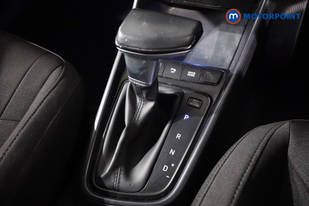 Hyundai Bayon Se Connect Automatic Petrol-Electric Hybrid SUV - Stock Number (1561966) - 17th supplementary image