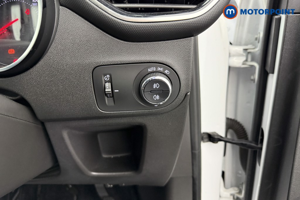 Vauxhall Crossland Ultimate Manual Diesel SUV - Stock Number (1545370) - 14th supplementary image