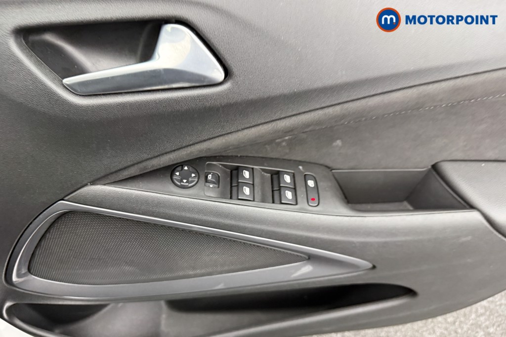 Vauxhall Crossland Ultimate Manual Diesel SUV - Stock Number (1545370) - 15th supplementary image