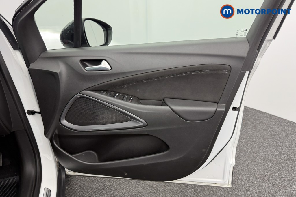 Vauxhall Crossland Ultimate Manual Diesel SUV - Stock Number (1545370) - 16th supplementary image
