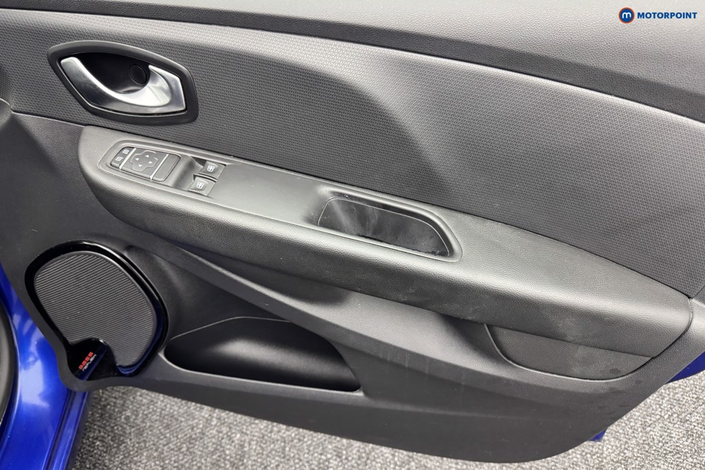 Renault Clio Iconic Manual Petrol Hatchback - Stock Number (1551555) - 20th supplementary image