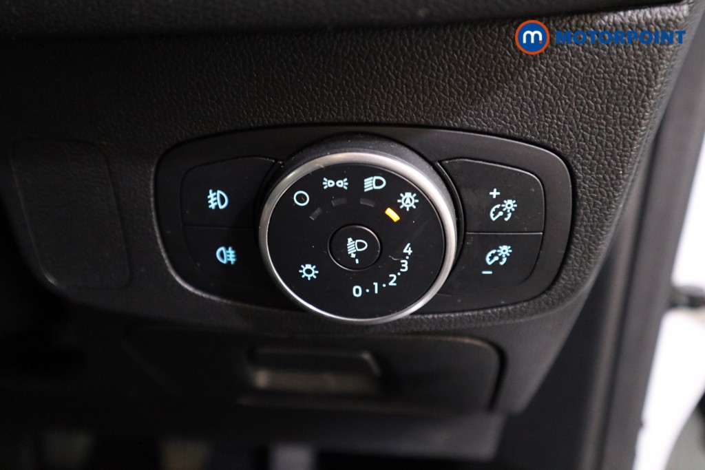 Ford Focus Titanium Manual Petrol Hatchback - Stock Number (1554720) - 10th supplementary image