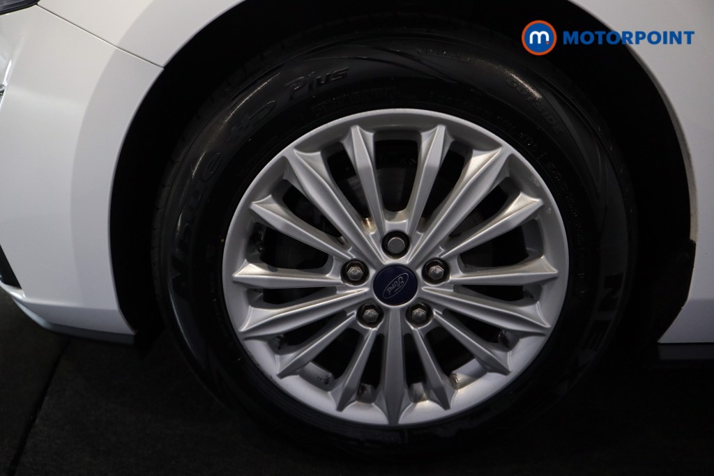 Ford Focus Titanium Manual Petrol Hatchback - Stock Number (1554720) - 18th supplementary image