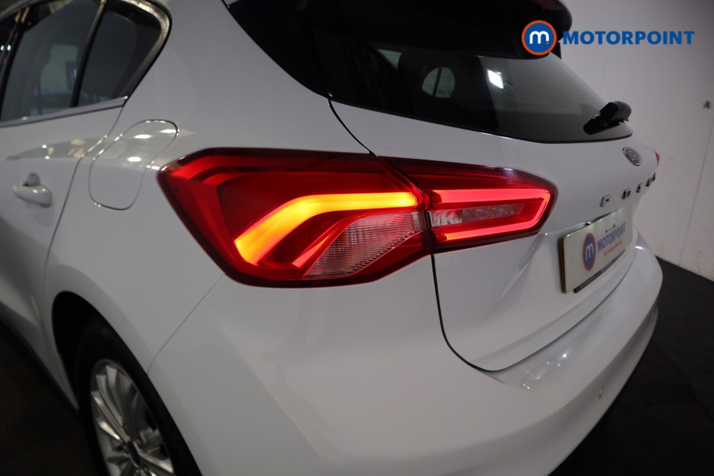 Ford Focus Titanium Manual Petrol Hatchback - Stock Number (1554720) - 21st supplementary image