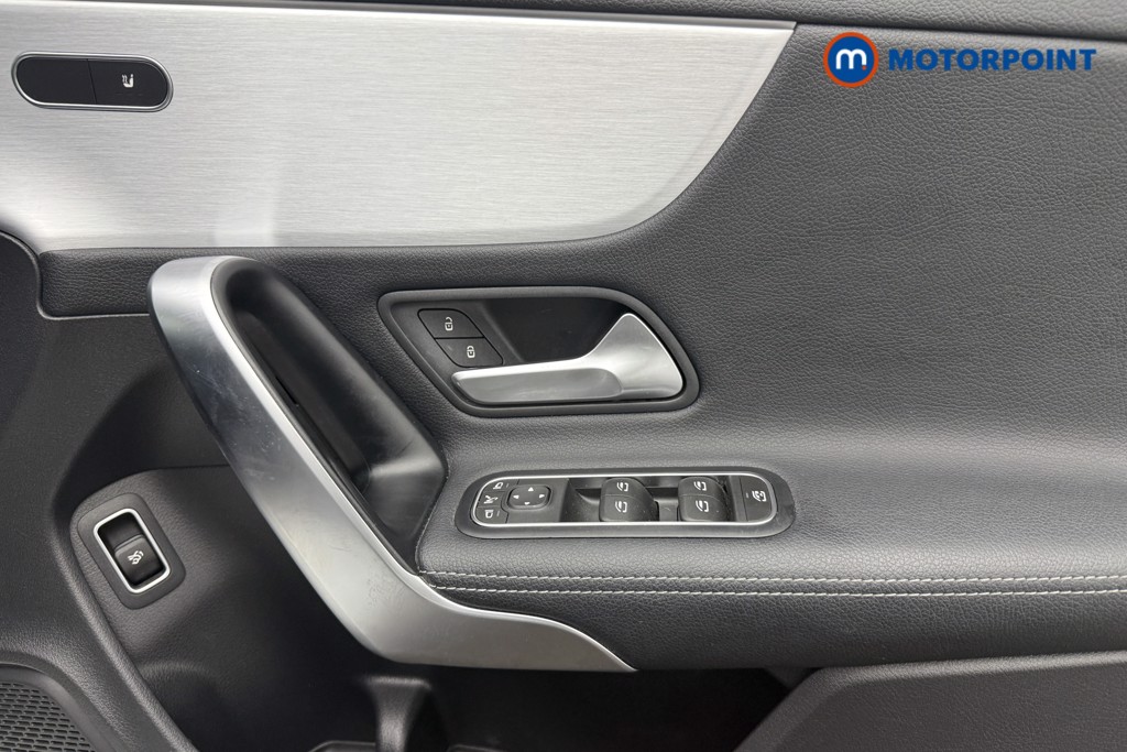 Mercedes-Benz CLA Amg Line Automatic Petrol Coupe - Stock Number (1554804) - 18th supplementary image