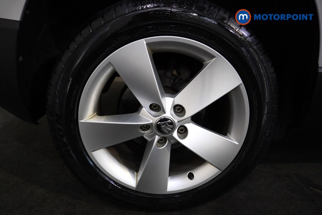 Skoda Karoq SE Manual Petrol SUV - Stock Number (1558011) - 14th supplementary image