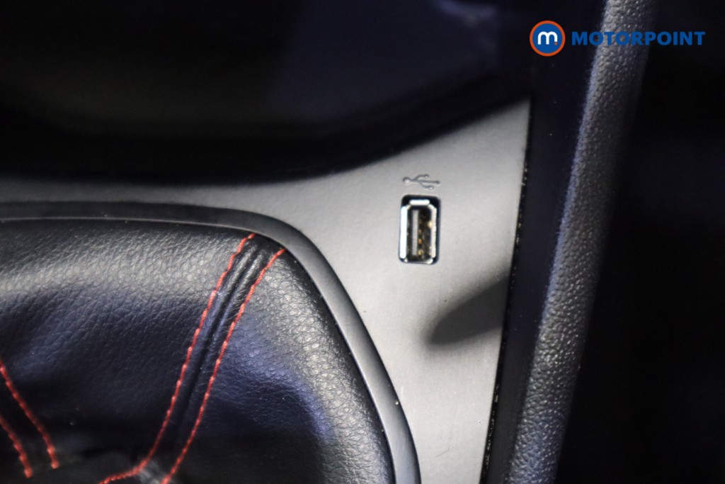Ford Fiesta St-Line X Manual Petrol-Electric Hybrid Hatchback - Stock Number (1558037) - 21st supplementary image