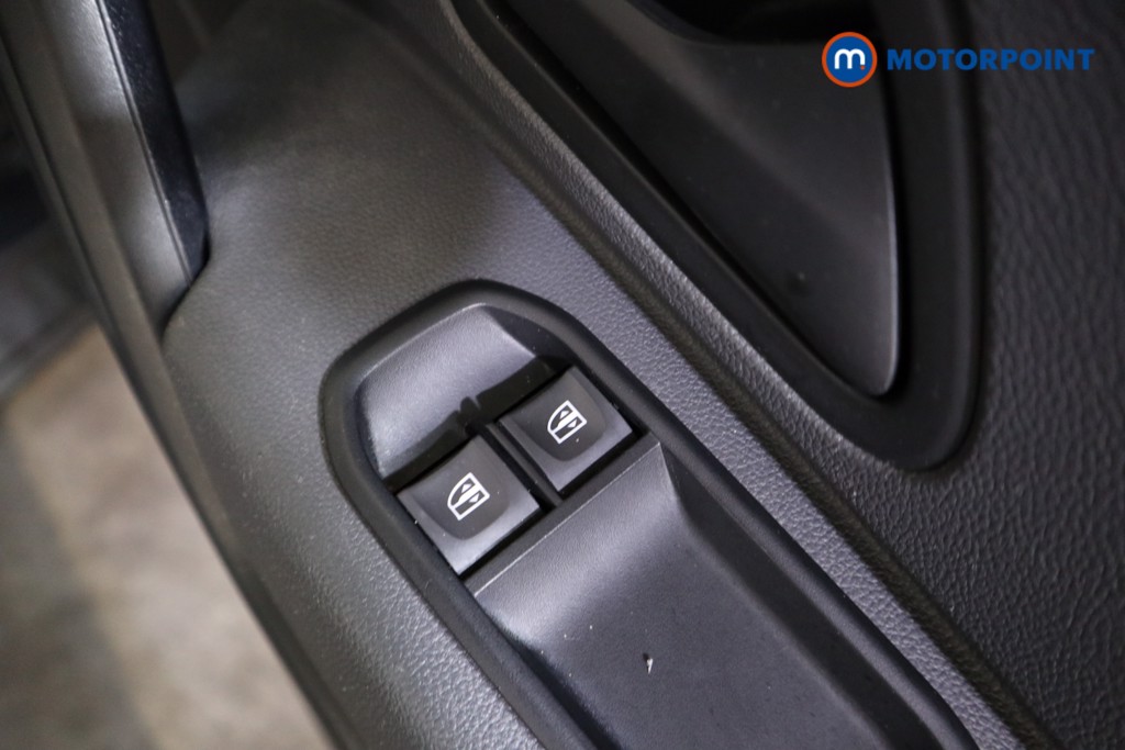 Dacia Duster Essential Manual Petrol SUV - Stock Number (1559062) - 9th supplementary image