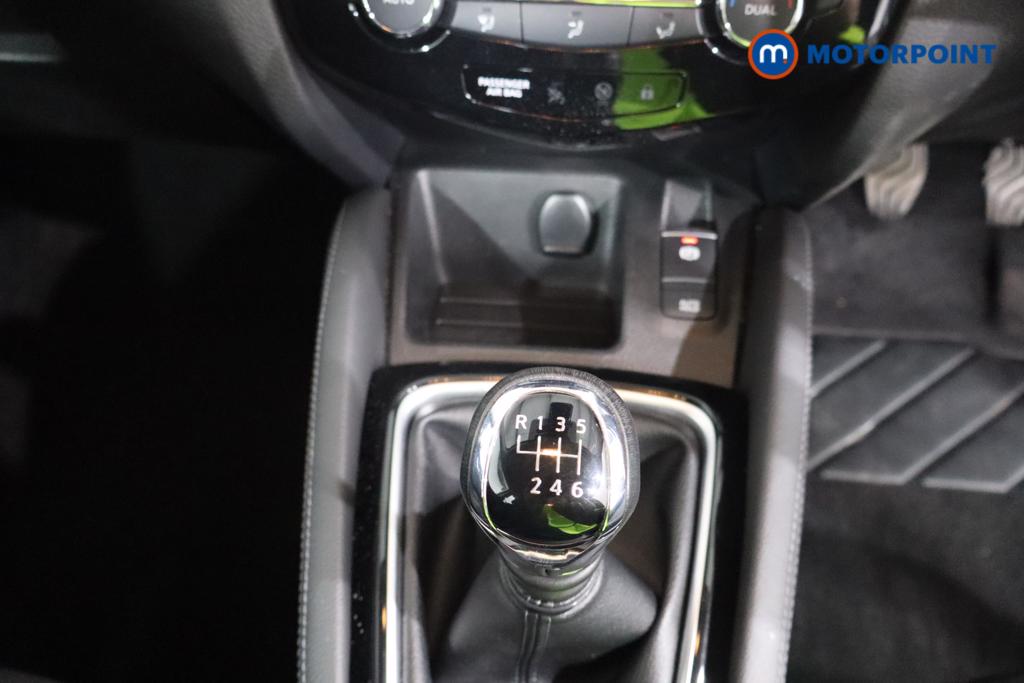 Nissan Qashqai Acenta Premium Manual Petrol SUV - Stock Number (1559420) - 4th supplementary image