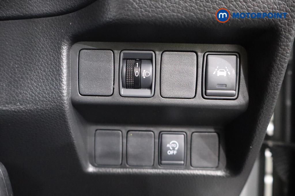 Nissan Qashqai Acenta Premium Manual Petrol SUV - Stock Number (1559420) - 12th supplementary image
