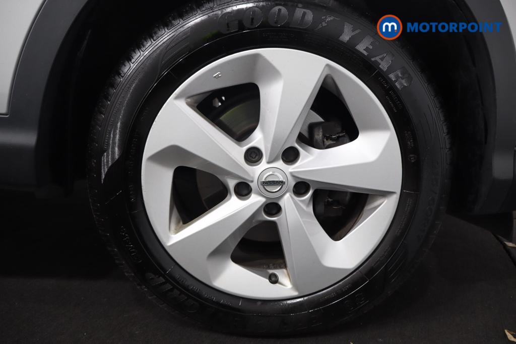 Nissan Qashqai Acenta Premium Manual Petrol SUV - Stock Number (1559420) - 22nd supplementary image