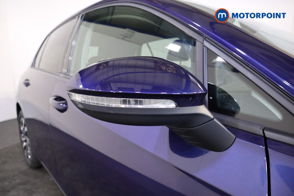 Volkswagen Golf Active Manual Petrol Hatchback - Stock Number (1560157) - 21st supplementary image
