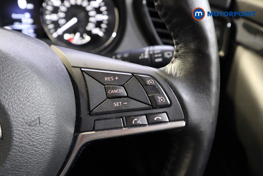 Nissan X-Trail Tekna Automatic Diesel SUV - Stock Number (1562343) - 4th supplementary image