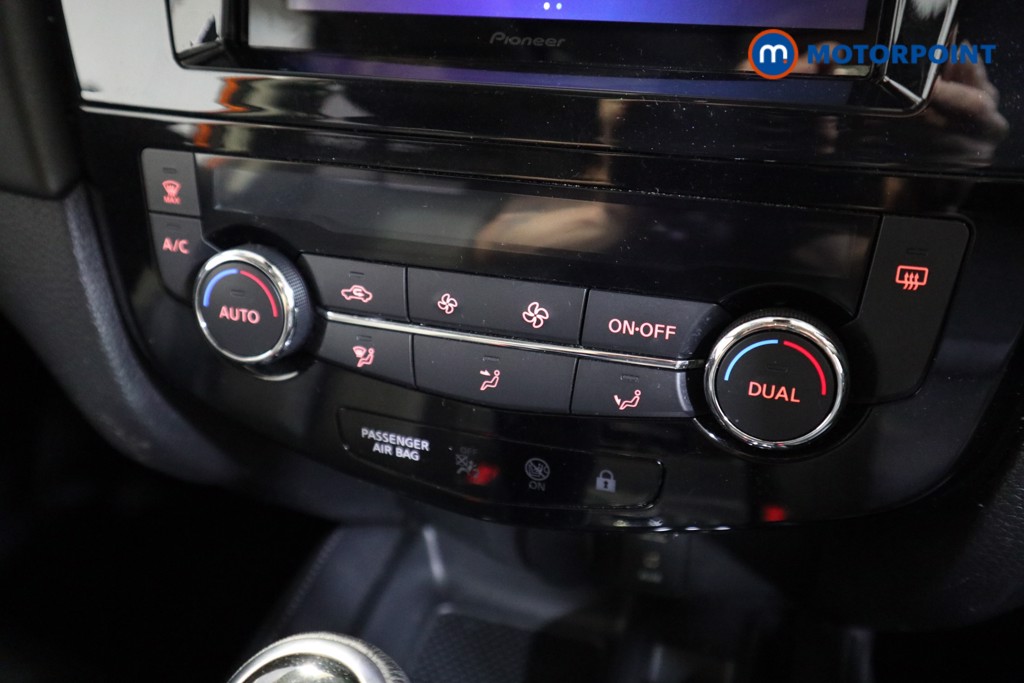 Nissan X-Trail Tekna Automatic Diesel SUV - Stock Number (1562343) - 7th supplementary image