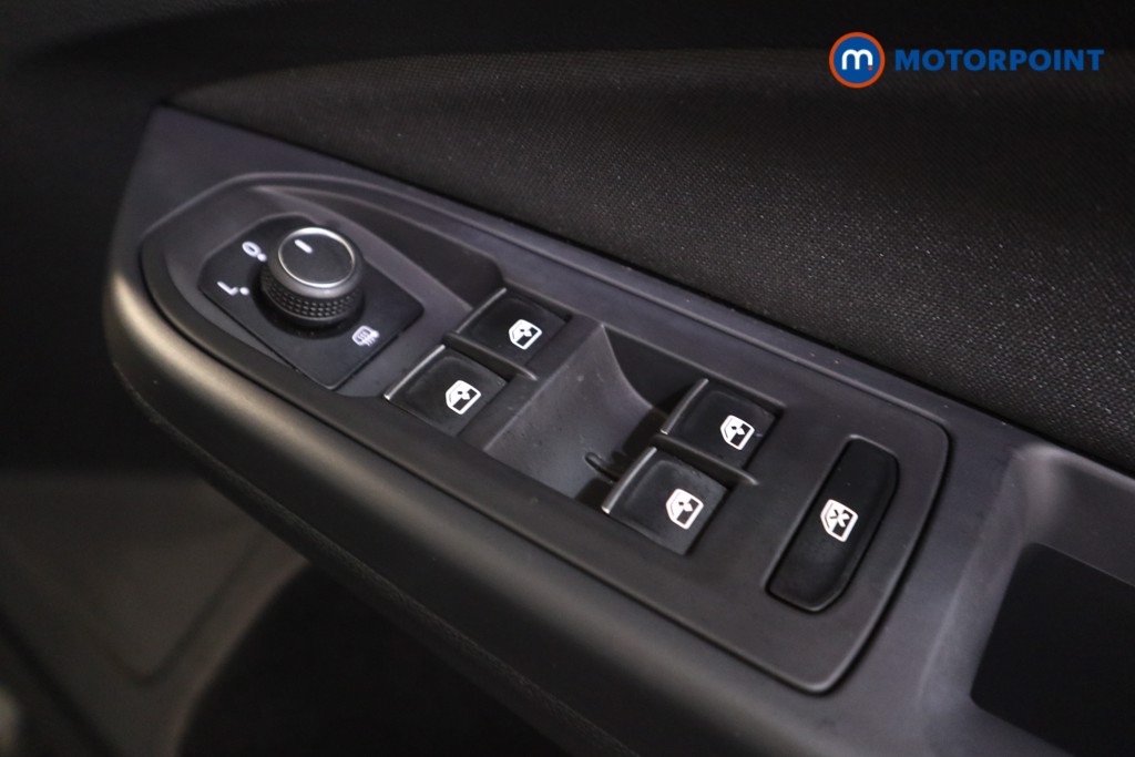 Volkswagen Golf Life Manual Petrol Hatchback - Stock Number (1563397) - 9th supplementary image