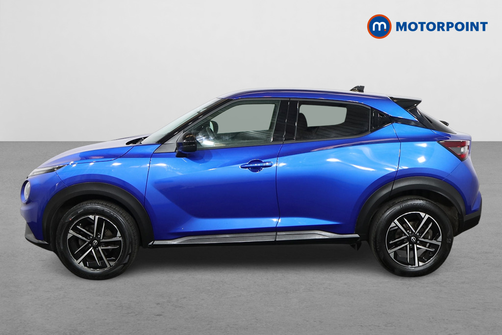 Nissan Juke N-Connecta Manual Petrol SUV - Stock Number (1563451) - Passenger side