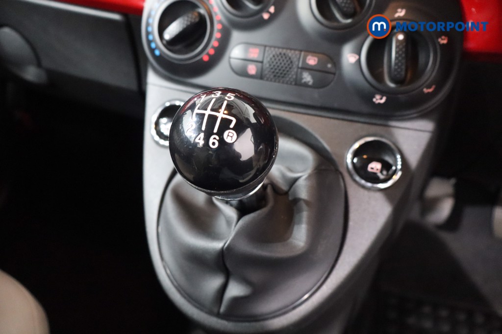 Fiat 500 Dolcevita Manual Petrol-Electric Hybrid Hatchback - Stock Number (1563773) - 14th supplementary image