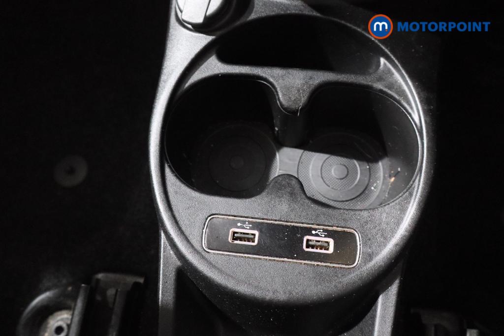 Fiat 500 Dolcevita Manual Petrol-Electric Hybrid Hatchback - Stock Number (1563814) - 6th supplementary image