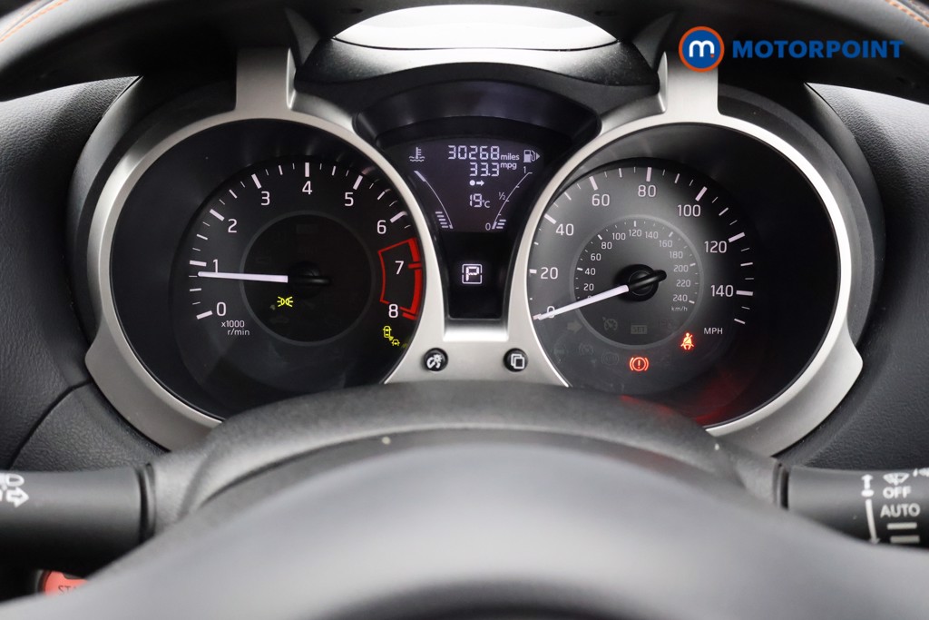 Nissan Juke Tekna Automatic Petrol SUV - Stock Number (1564152) - 4th supplementary image