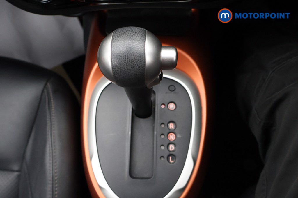 Nissan Juke Tekna Automatic Petrol SUV - Stock Number (1564152) - 6th supplementary image