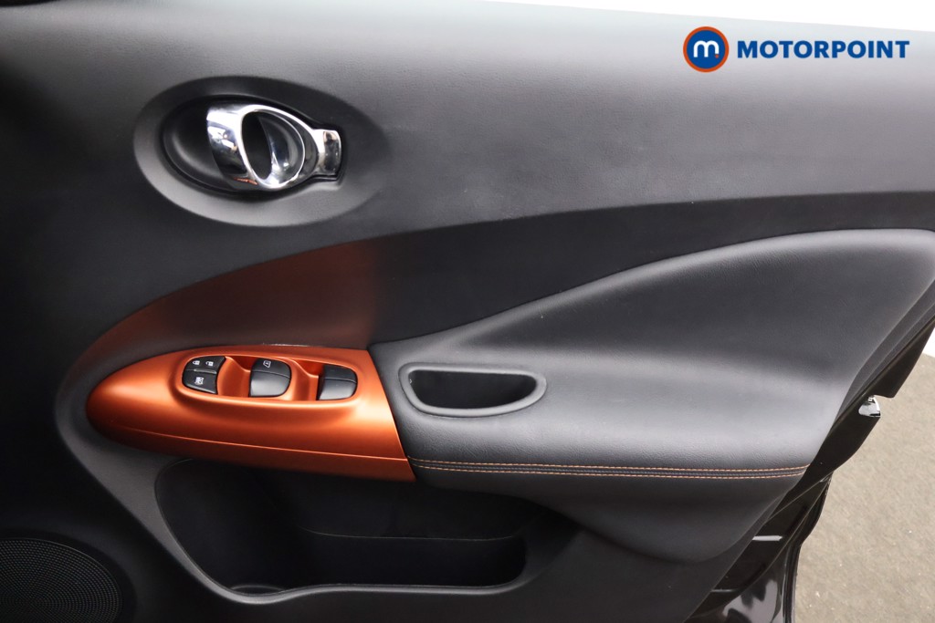 Nissan Juke Tekna Automatic Petrol SUV - Stock Number (1564152) - 8th supplementary image