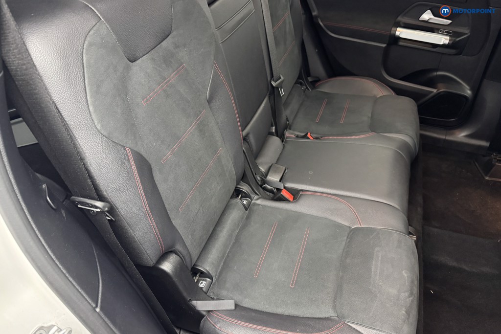 Mercedes-Benz GLB Amg Line Automatic Diesel SUV - Stock Number (1564227) - 4th supplementary image