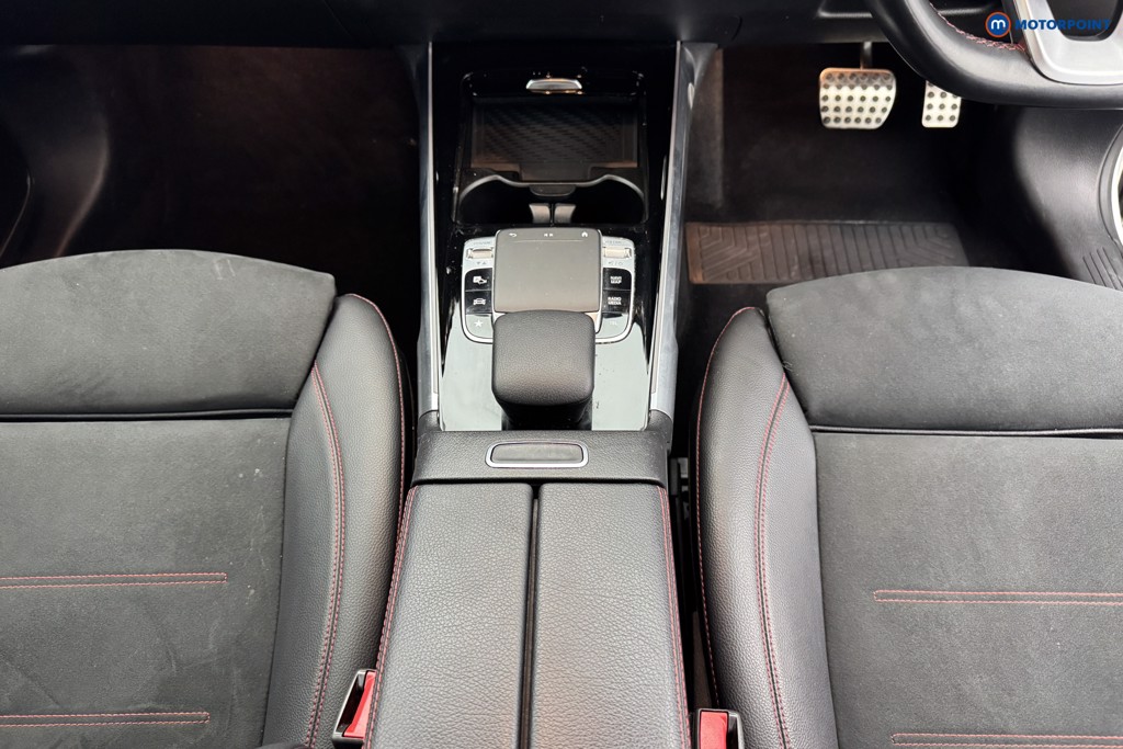 Mercedes-Benz GLB Amg Line Automatic Diesel SUV - Stock Number (1564227) - 10th supplementary image