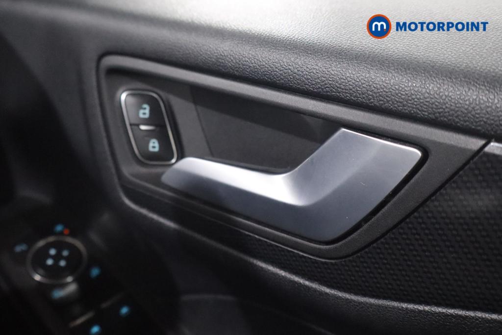 Ford Kuga St-Line Manual Diesel SUV - Stock Number (1564271) - 11th supplementary image