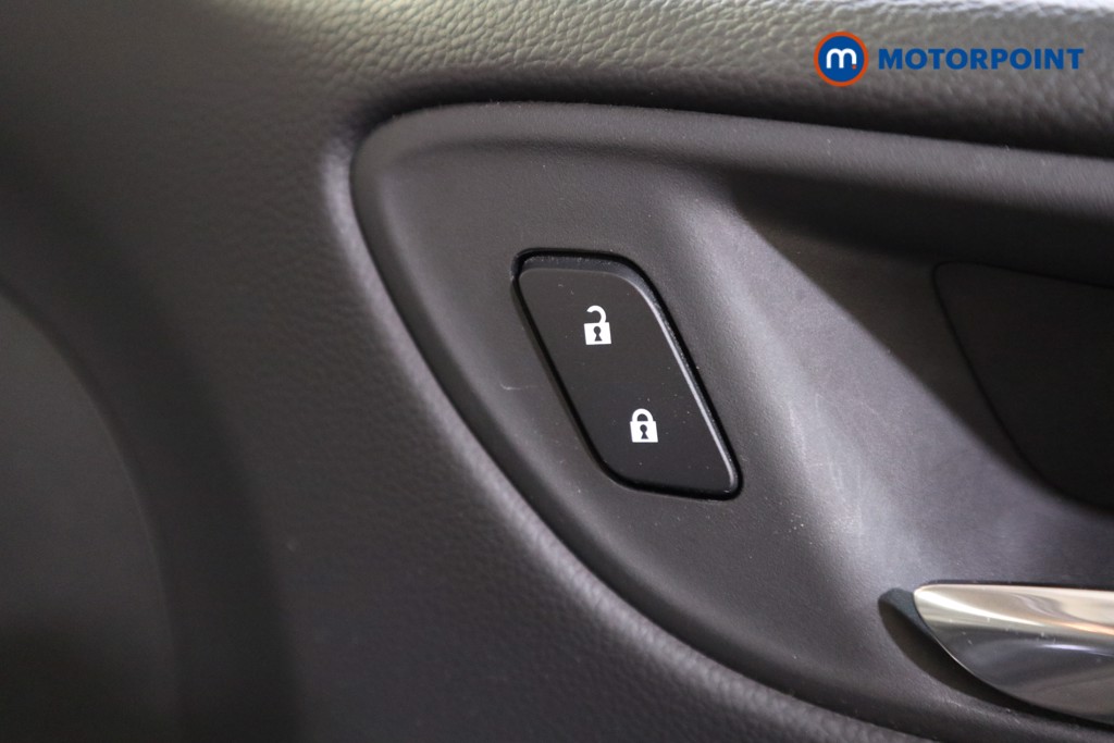 Vauxhall Astra Elite Nav Manual Petrol Hatchback - Stock Number (1564401) - 10th supplementary image