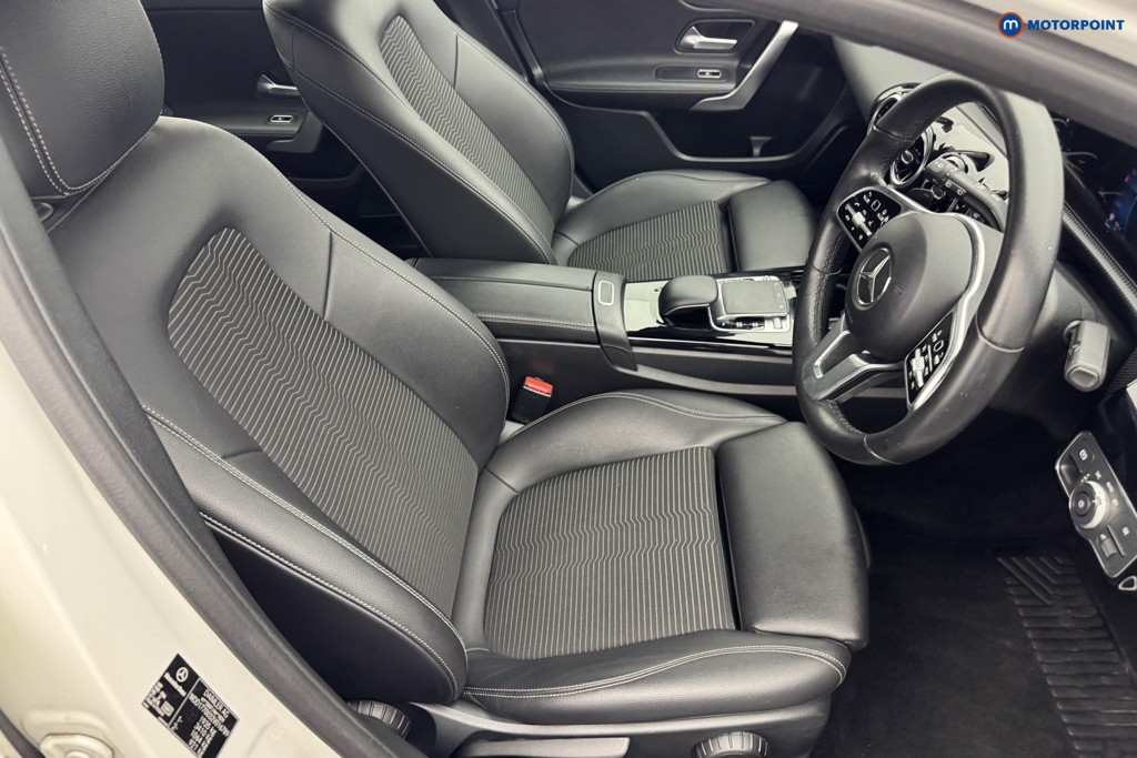 Mercedes-Benz A Class Sport Automatic Diesel Hatchback - Stock Number (1564685) - 5th supplementary image