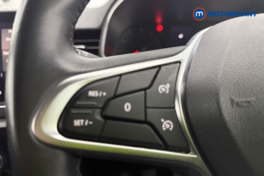 Renault Clio Iconic Manual Petrol Hatchback - Stock Number (1564835) - 14th supplementary image