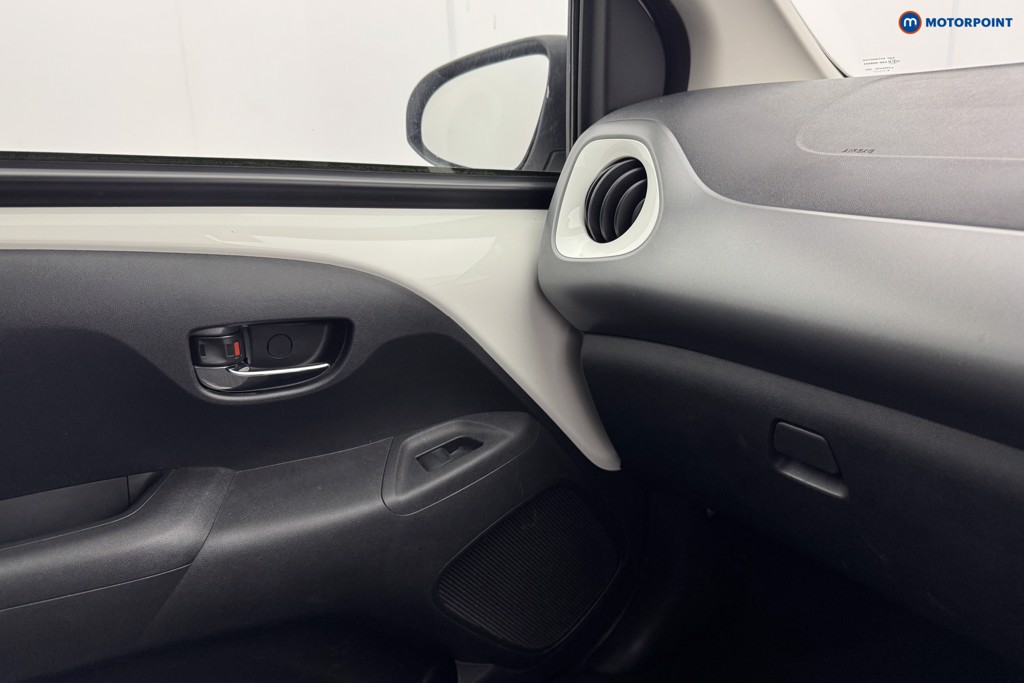 Toyota Aygo X-Trend Automatic Petrol Hatchback - Stock Number (1565473) - 16th supplementary image