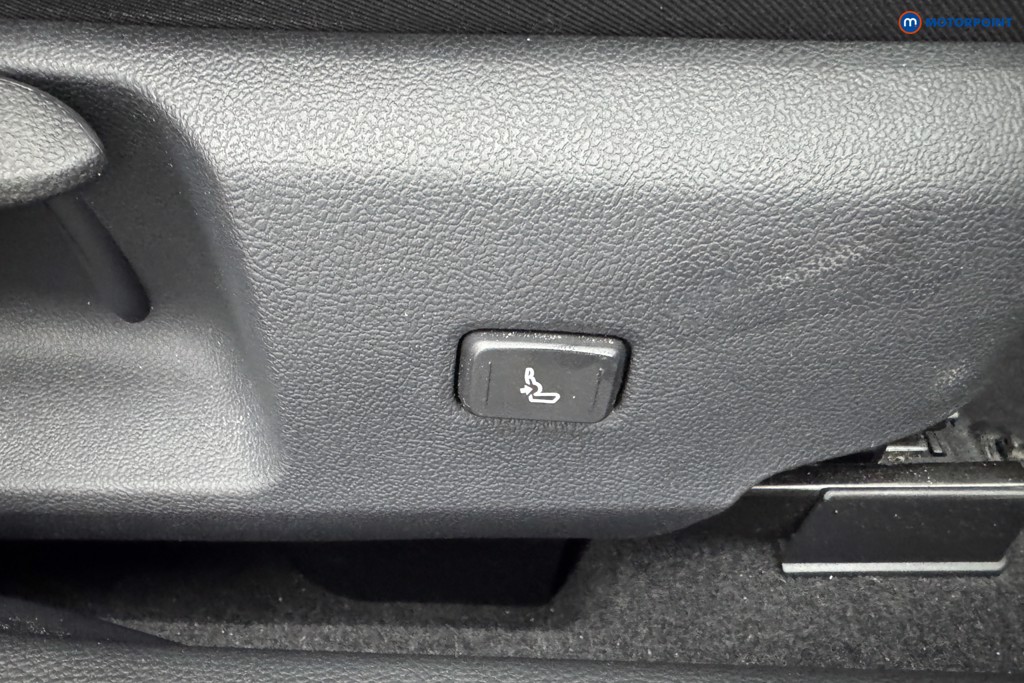 Toyota Corolla Gr Sport Automatic Petrol-Electric Hybrid Hatchback - Stock Number (1565743) - 22nd supplementary image
