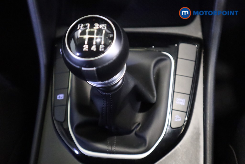 Hyundai Tucson Se Connect Manual Petrol SUV - Stock Number (1565775) - 5th supplementary image