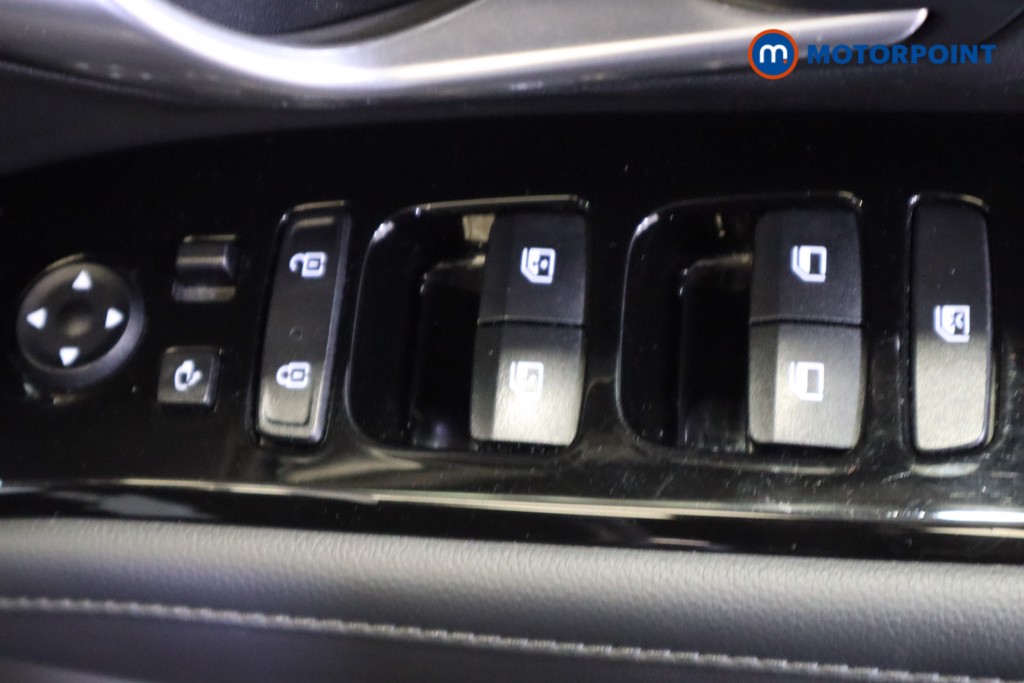 Hyundai Tucson Se Connect Manual Petrol SUV - Stock Number (1565775) - 15th supplementary image