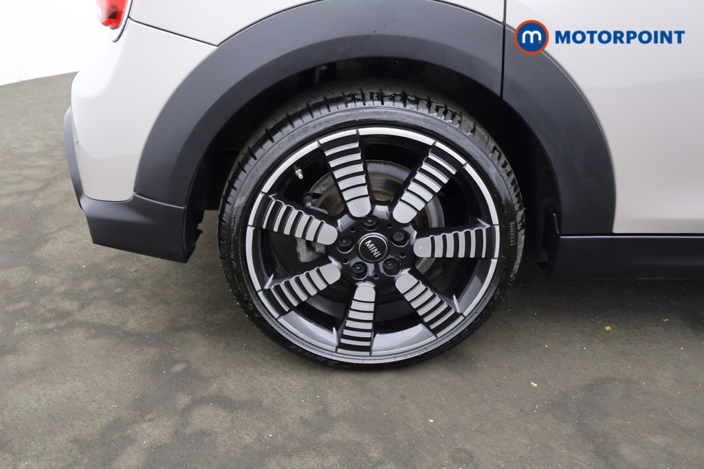 Mini Hatchback Cooper S Exclusive Automatic Petrol Hatchback - Stock Number (1565783) - 16th supplementary image