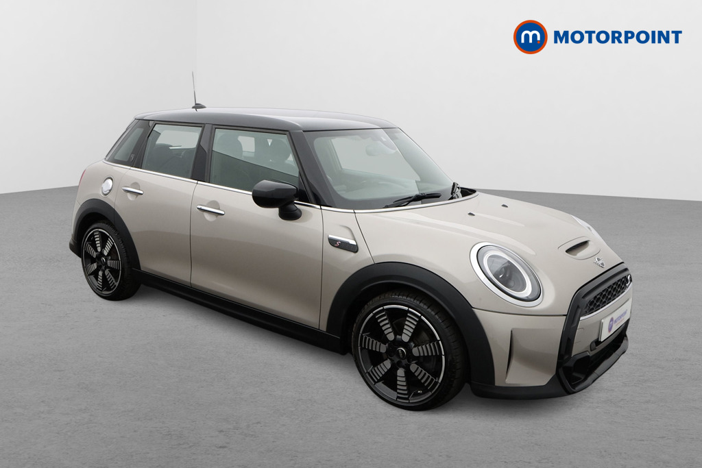 Mini Hatchback Cooper S Exclusive Automatic Petrol Hatchback - Stock Number (1565783) - Drivers side front corner