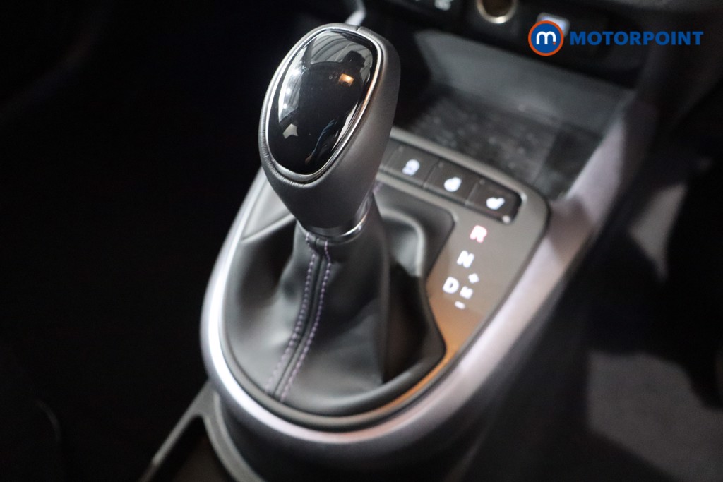 Hyundai I10 Premium Automatic Petrol Hatchback - Stock Number (1565989) - 14th supplementary image