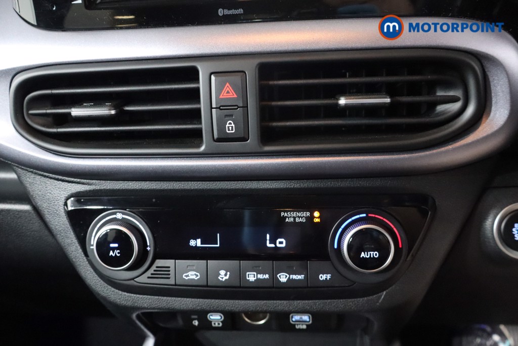 Hyundai I10 Premium Automatic Petrol Hatchback - Stock Number (1565989) - 17th supplementary image