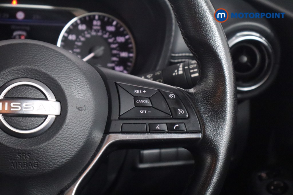 Nissan Juke N-Connecta Manual Petrol SUV - Stock Number (1566088) - 8th supplementary image
