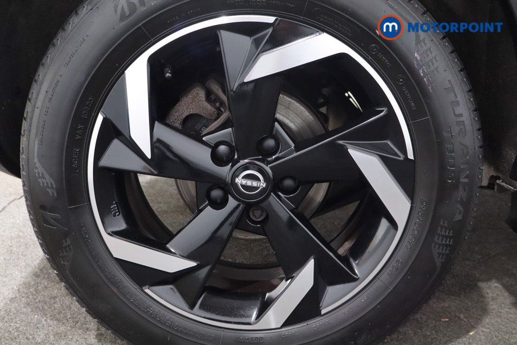 Nissan Juke N-Connecta Manual Petrol SUV - Stock Number (1566088) - 9th supplementary image
