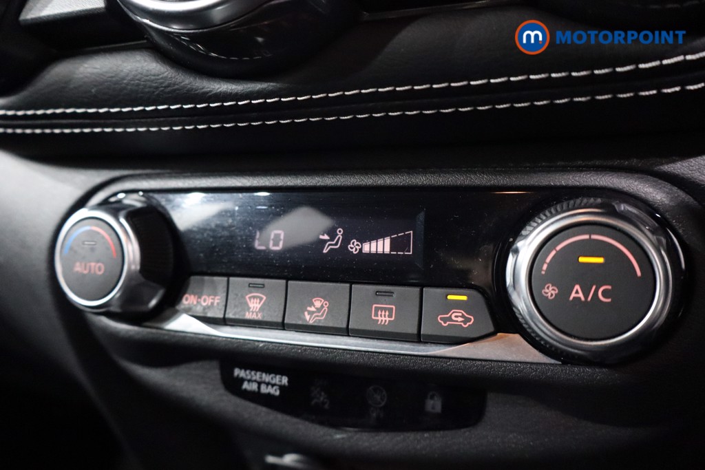 Nissan Juke N-Connecta Manual Petrol SUV - Stock Number (1566088) - 13th supplementary image