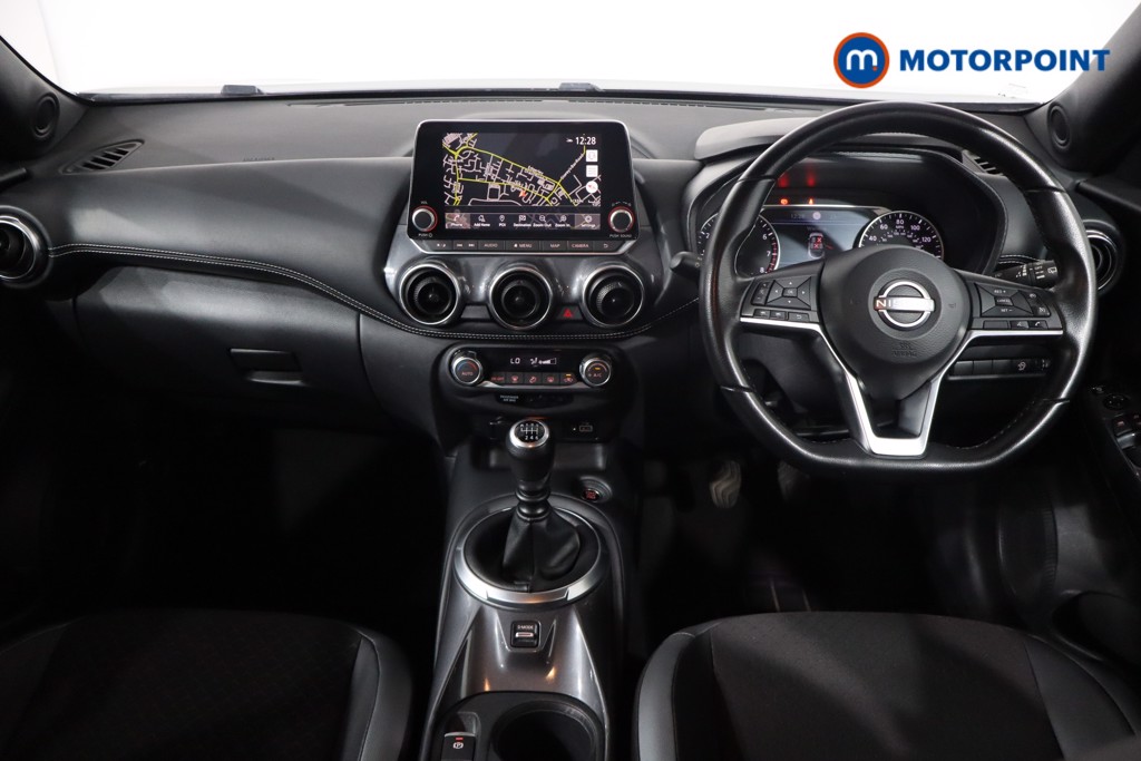 Nissan Juke N-Connecta Manual Petrol SUV - Stock Number (1566088) - 1st supplementary image