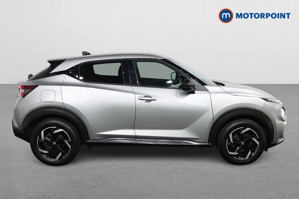 Nissan Juke N-Connecta Manual Petrol SUV - Stock Number (1566088) - Drivers side