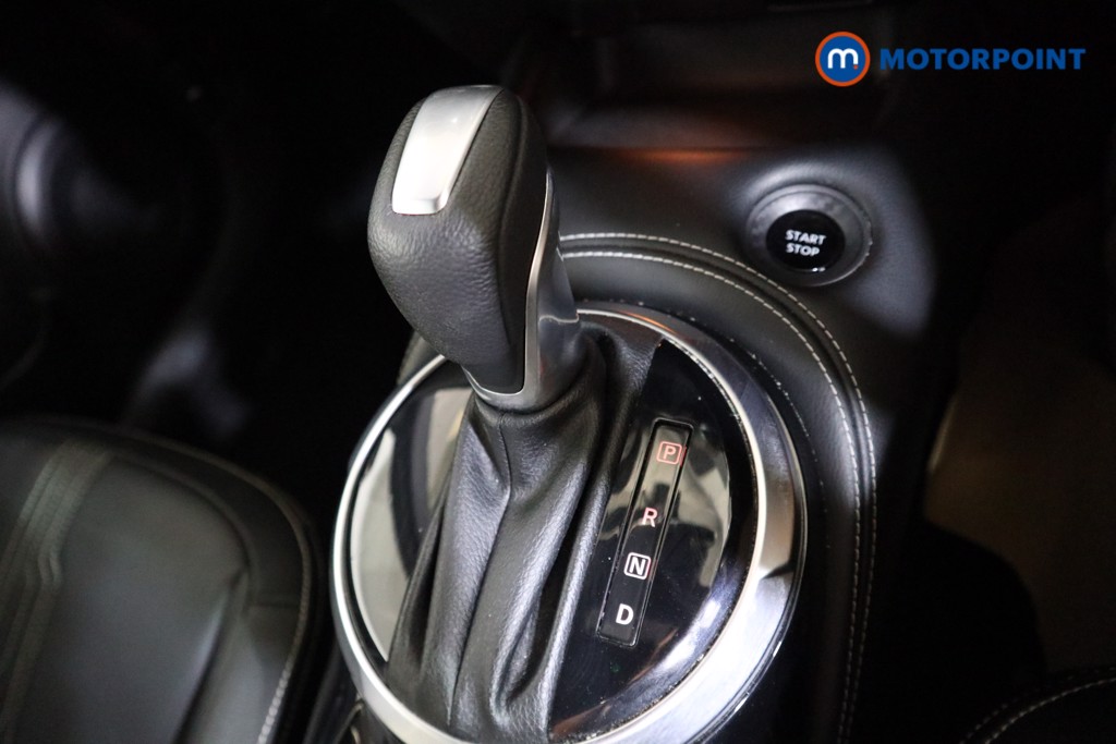 Nissan Juke Premiere Edition Automatic Petrol-Electric Hybrid SUV - Stock Number (1566476) - 9th supplementary image