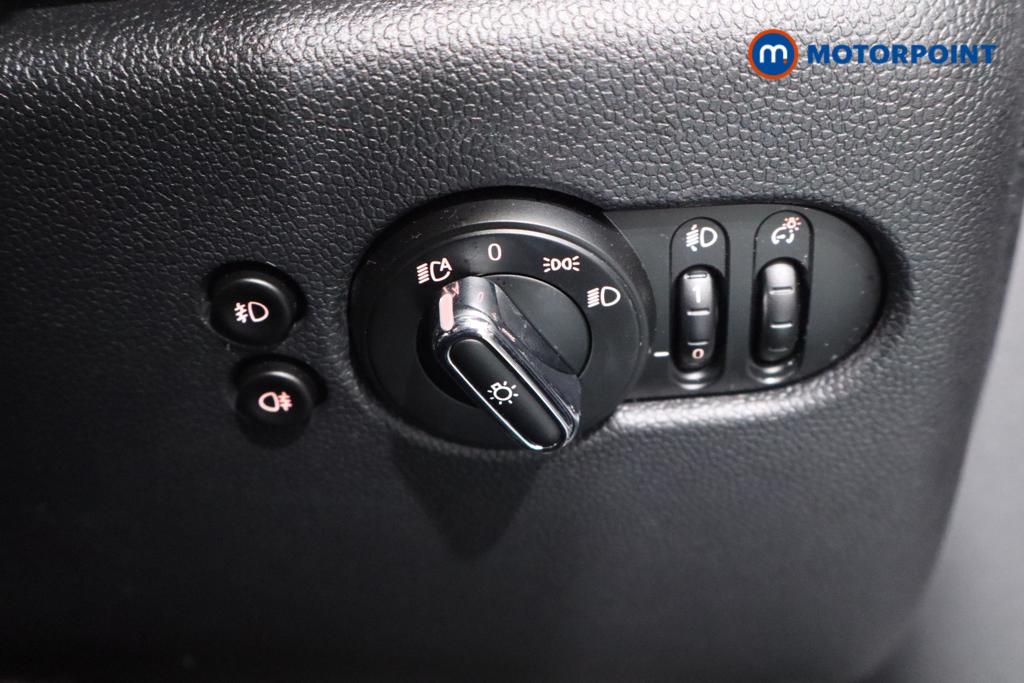 Mini Hatchback Cooper Classic Manual Petrol Hatchback - Stock Number (1566524) - 13th supplementary image