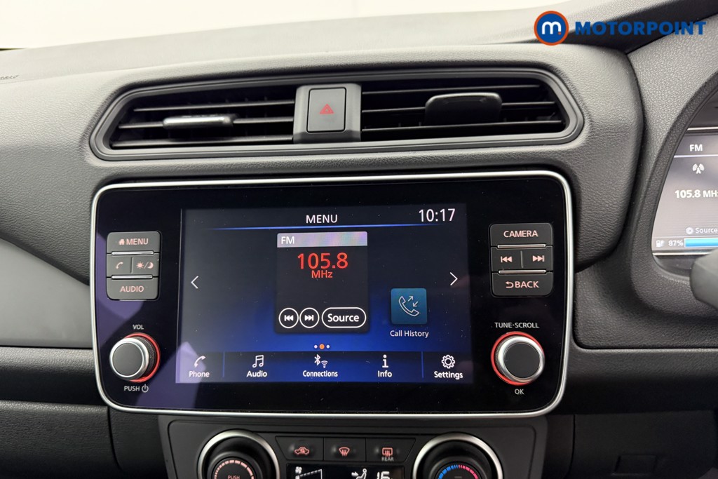 Nissan Leaf Acenta Automatic Electric Hatchback - Stock Number (1566939) - 6th supplementary image