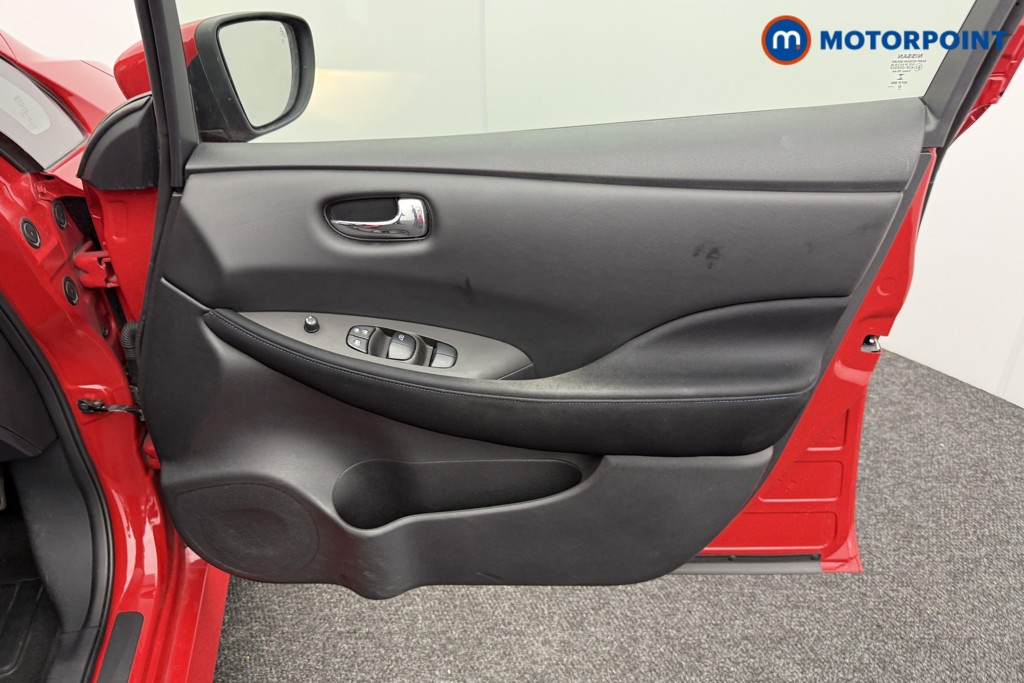Nissan Leaf Acenta Automatic Electric Hatchback - Stock Number (1566939) - 15th supplementary image