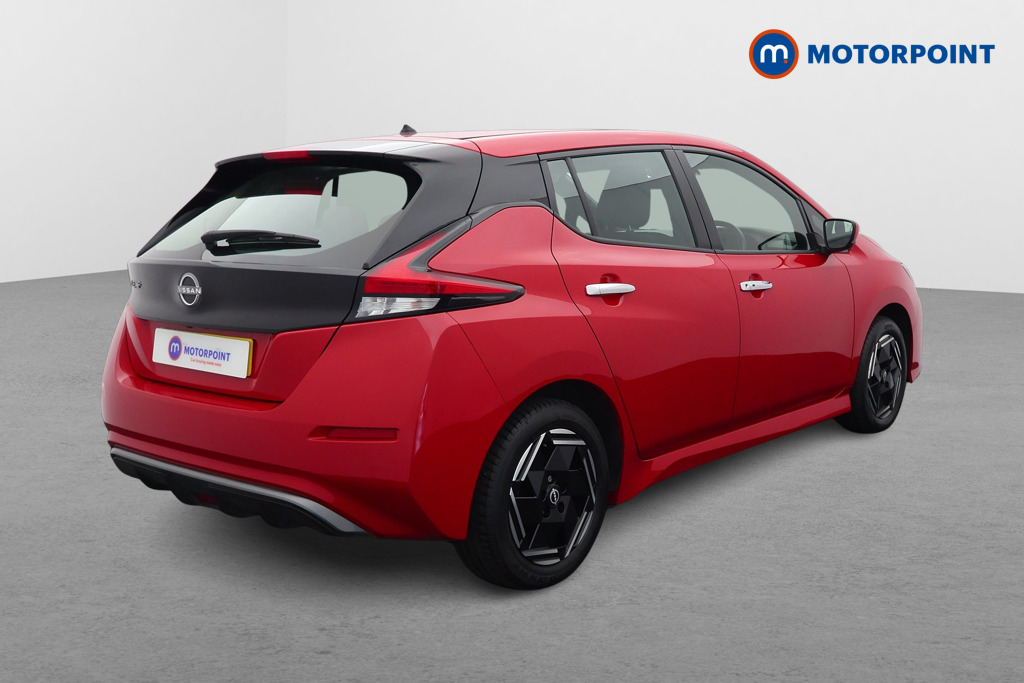 Nissan Leaf Acenta Automatic Electric Hatchback - Stock Number (1566939) - Drivers side rear corner
